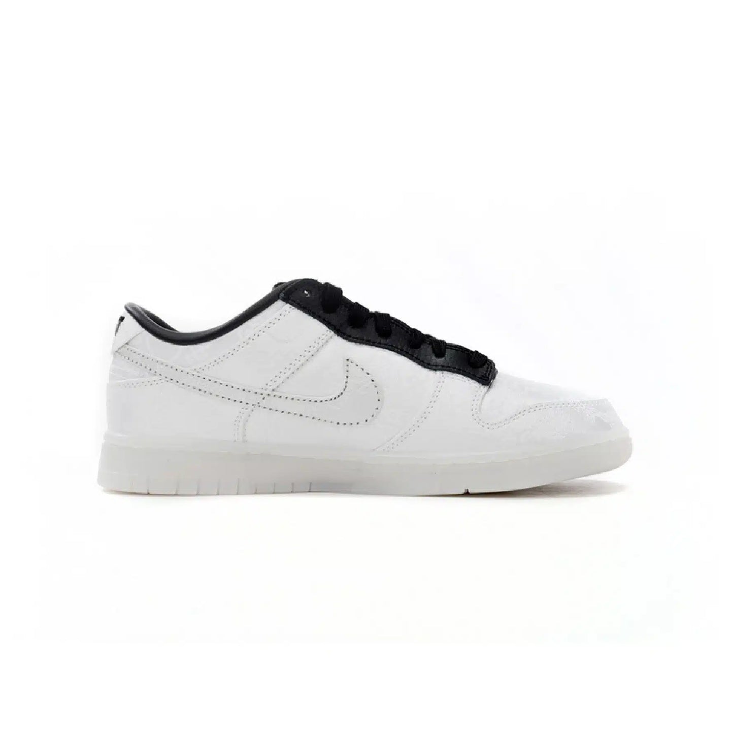 Nike CLOT Fragment Dunk Low Sneakers - Black & White Unisex Edition